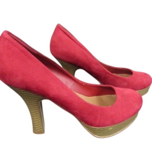 Guess Womens Red Suede Platform Heels Size 7 - Picture 2 of 5